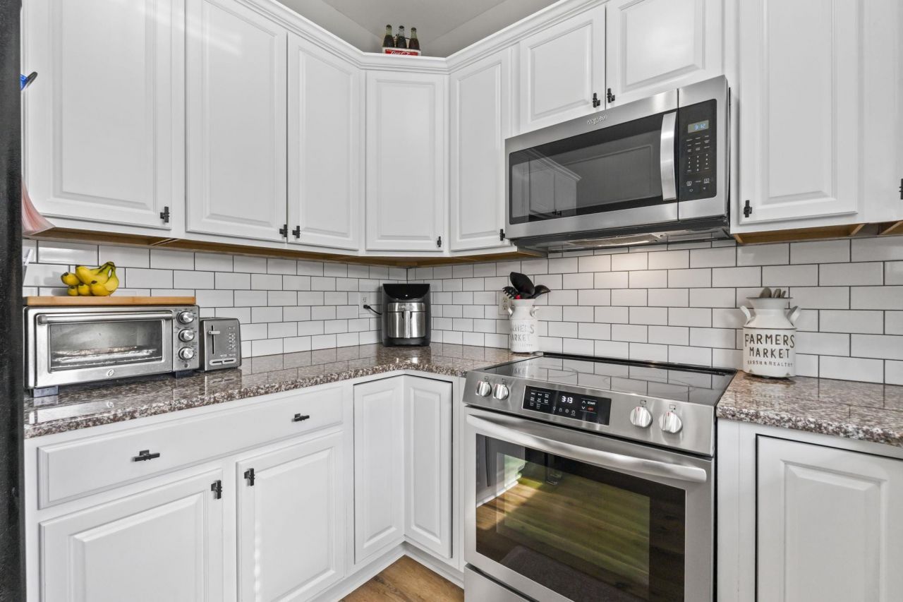 147 Terracina Circle Photo 10