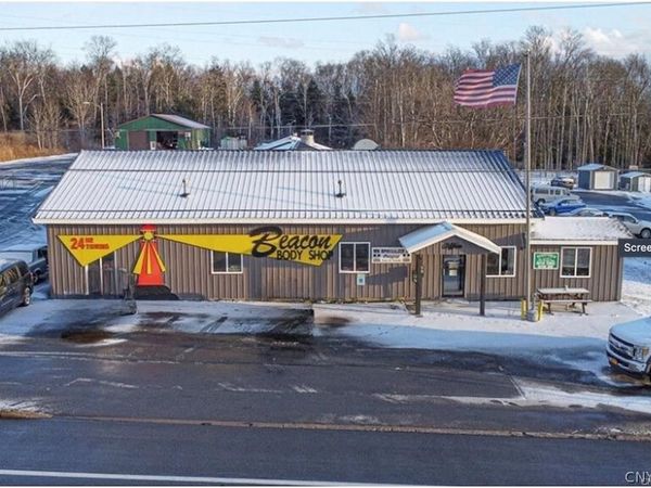 5666 Horatio Street , Utica, NY 13502