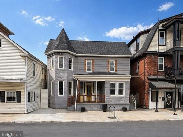 8 S MAPLE AVENUE, BRUNSWICK, MD 21716