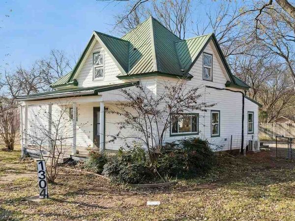 1304 S Husband, Stillwater, OK 74074