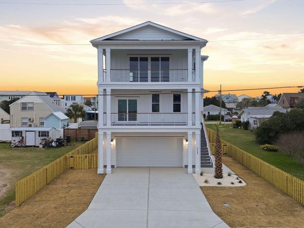 113 Ocean View Avenue, Kure Beach, NC 28449