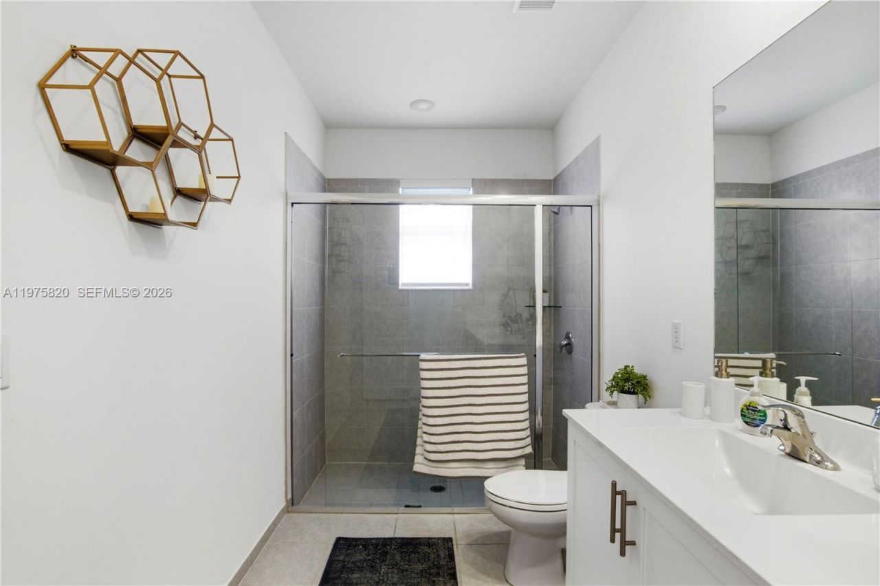 13319 SW 184th Ter , Miami, FL 33177 Photo