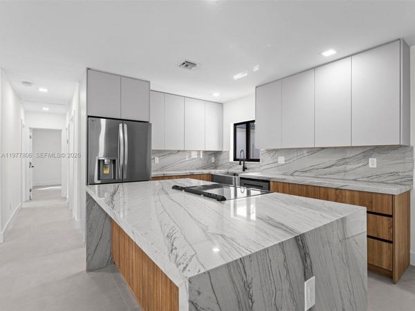 610 NE 164th Ter, North Miami Beach, FL 33162