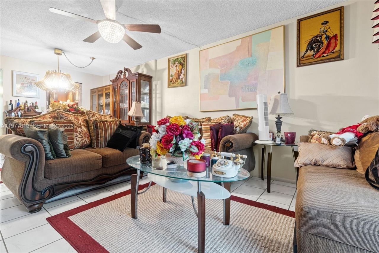 2998 NW 48th Ter , Unit 420, Lauderdale Lakes, FL 33313 Photo