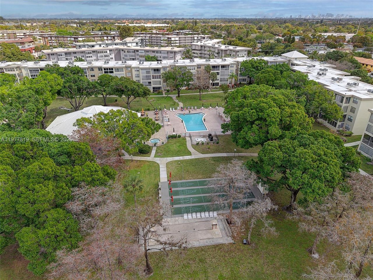 2998 NW 48th Ter , Unit 420, Lauderdale Lakes, FL 33313 Photo