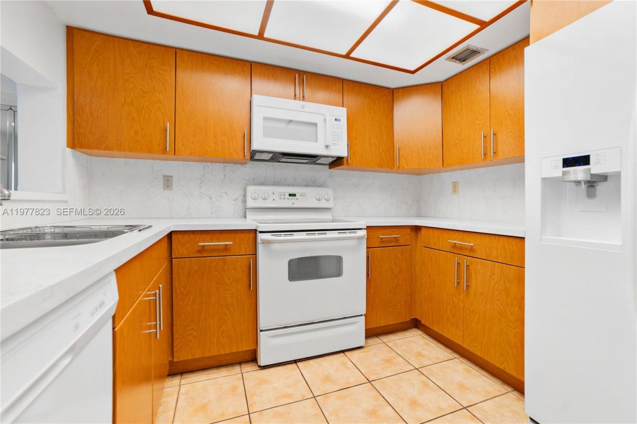 9140 SW 123rd Ct, Unit 210Q, Miami, FL 33186 Photo