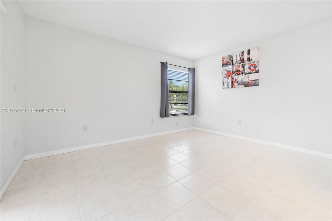 9140 SW 123rd Ct, Unit 210Q, Miami, FL 33186 Photo