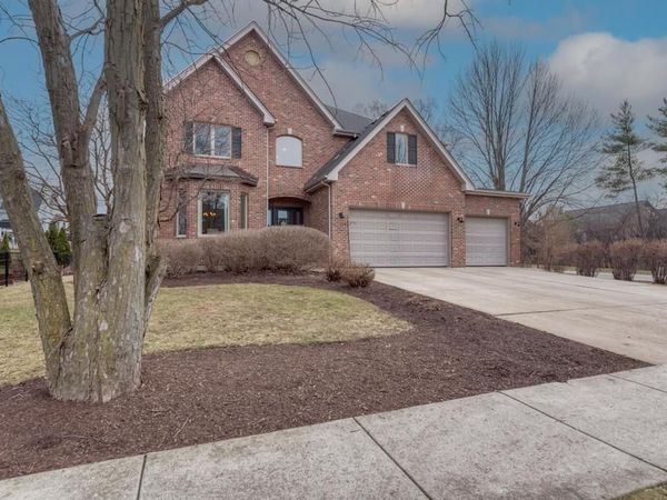 1061 Sean Circle , Darien, IL 60561