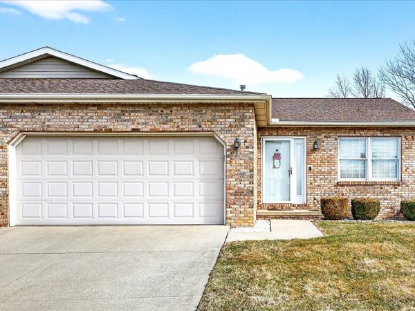 1409 Oakbrook Drive , Unit 2, Bloomington, IL 61704