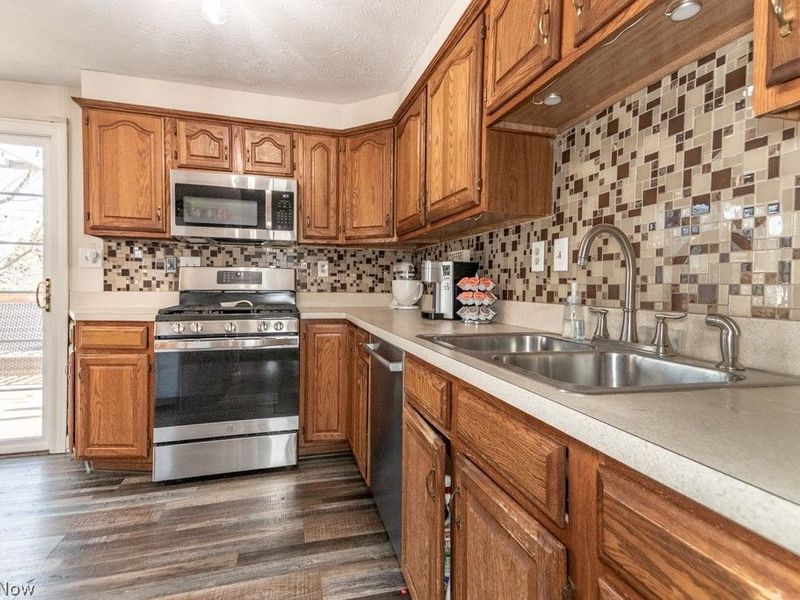 5430 Oak Ridge Drive, Willoughby, OH 44094 Photo 8