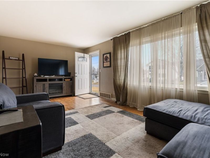 2642 10th Street, Cuyahoga Falls, OH 44221 Photo 9