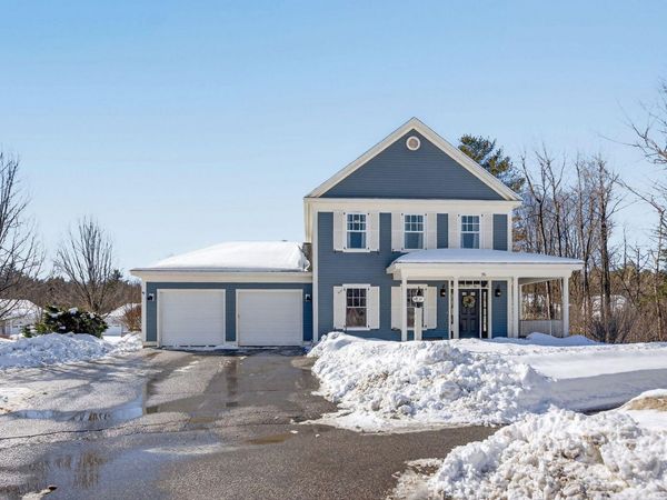56 Drowne Road , Cumberland, ME 04021