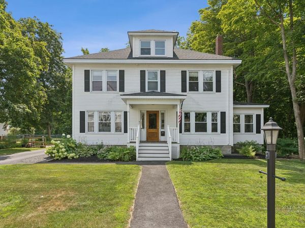 14 Yarmouth Road , Gray, ME 04039