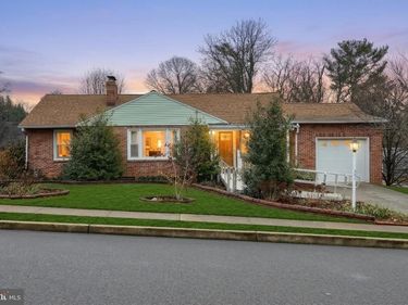 301 N FORREST STREET, YORK, PA 17404