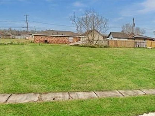 3108 GUERRA Drive , Violet, LA 70092