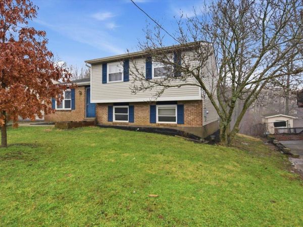 38 Waterside Way, Covington, KY 41017
