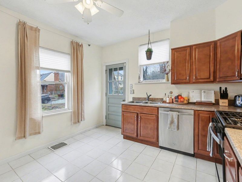 1821 Jefferson Avenue, Covington, KY 41014 Photo 6