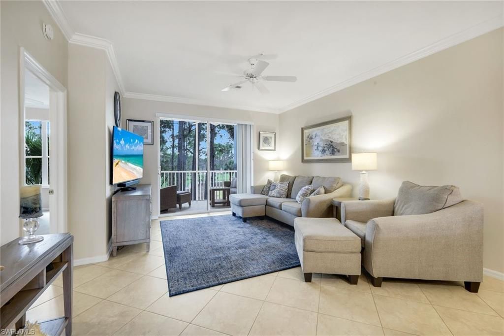 8253 Parkstone Pl, Unit 206, Naples, FL 34120 Photo