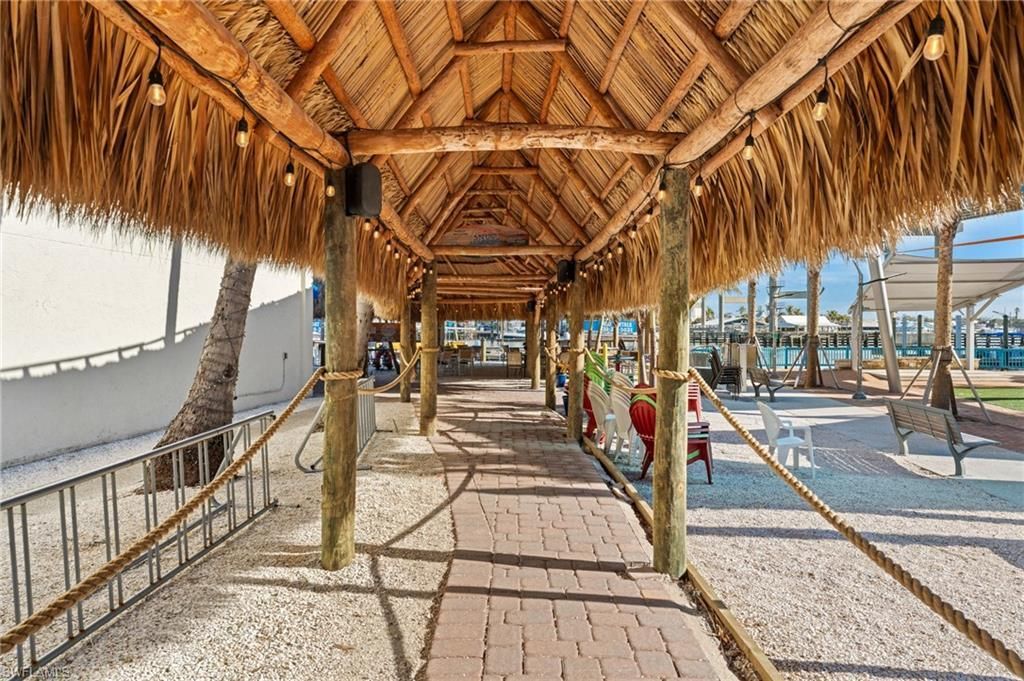 645 Old San Carlos Blvd, Fort Myers Beach, FL 33931 Photo