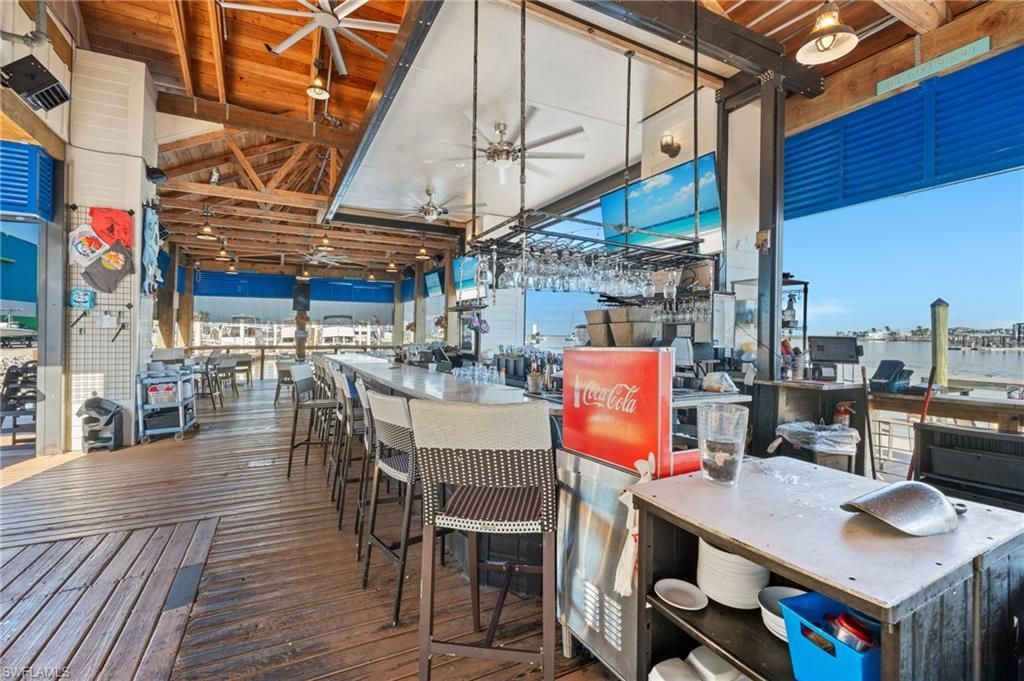 645 Old San Carlos Blvd, Fort Myers Beach, FL 33931 Photo