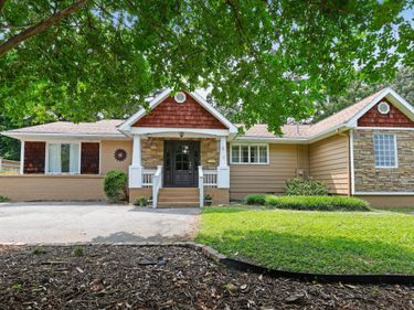 821 Woodburn Road, Raleigh, NC 27605