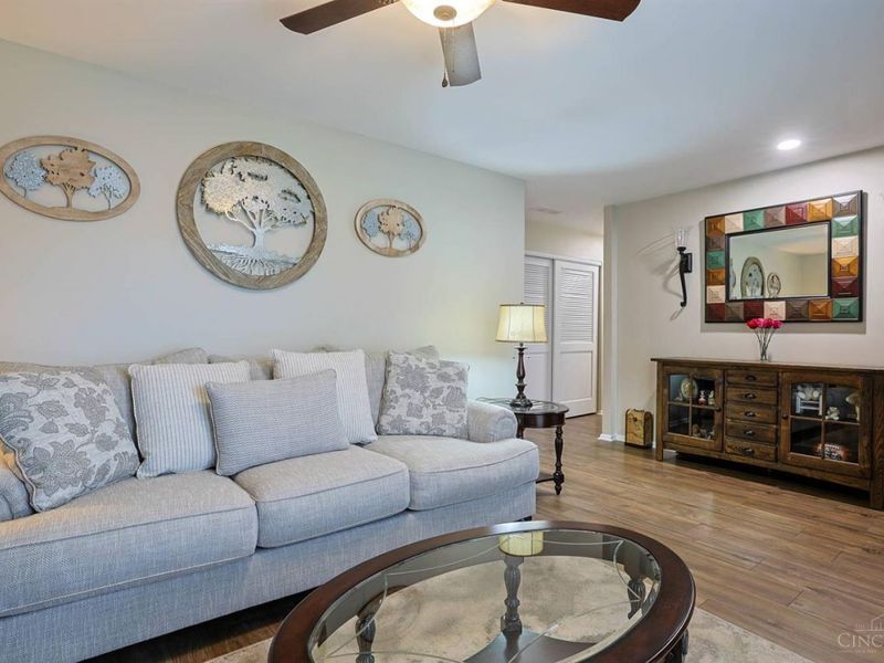 15 Old Orchard Lane, Monroe, OH 45050 Photo 8