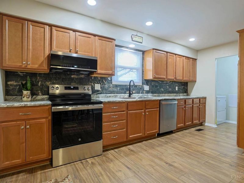 15 Old Orchard Lane, Monroe, OH 45050 Photo 9