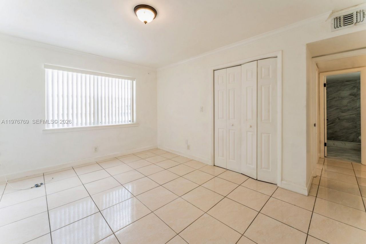 11005 SW 1st St , Unit 203, Sweetwater, FL 33174 Photo