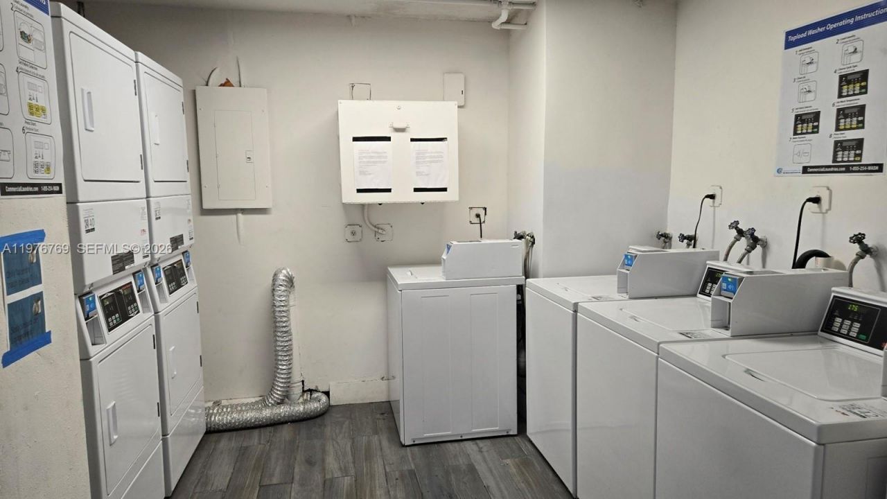 11005 SW 1st St, Unit 203, Sweetwater, FL 33174 Photo