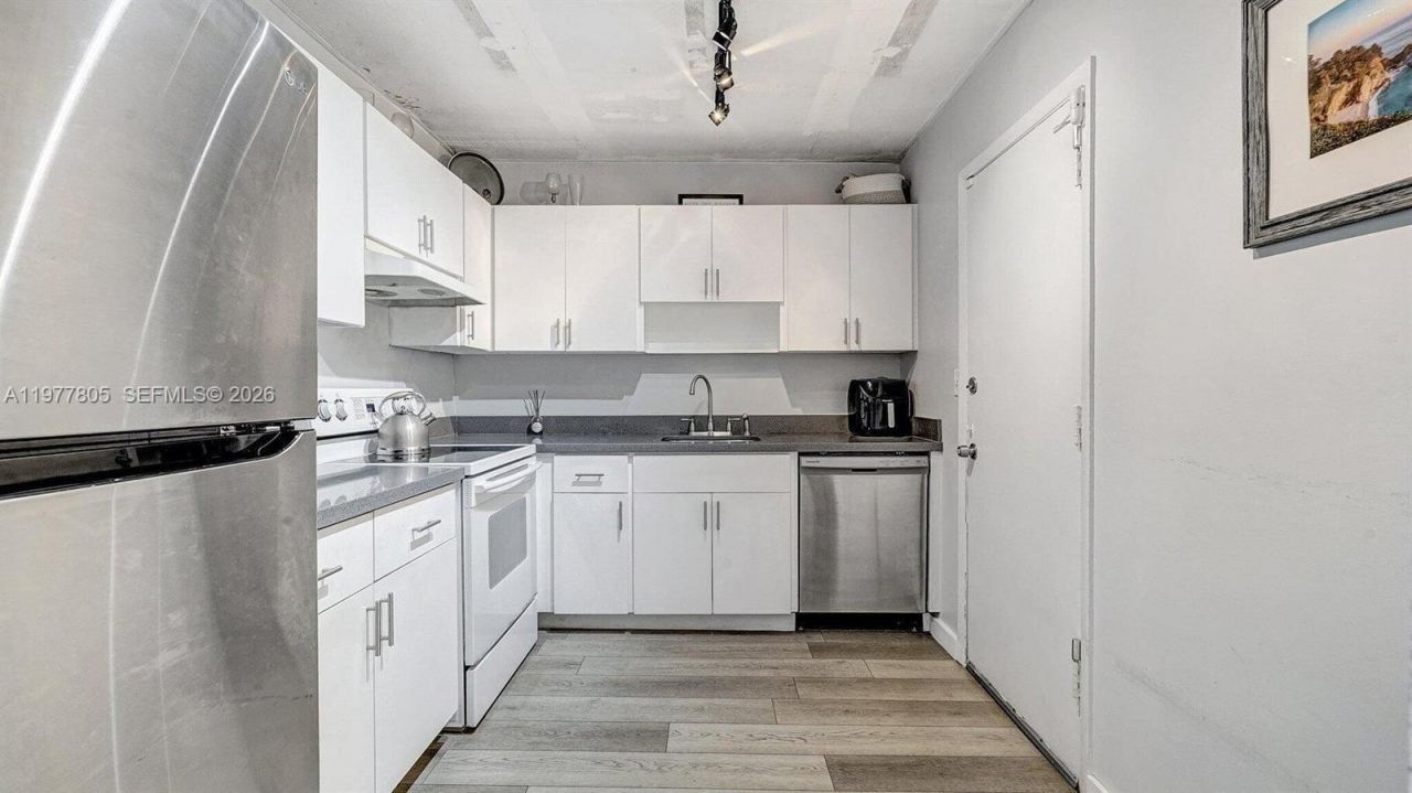 111 Golden Isles Dr , Unit G2, Hallandale Beach, FL 33009 Photo