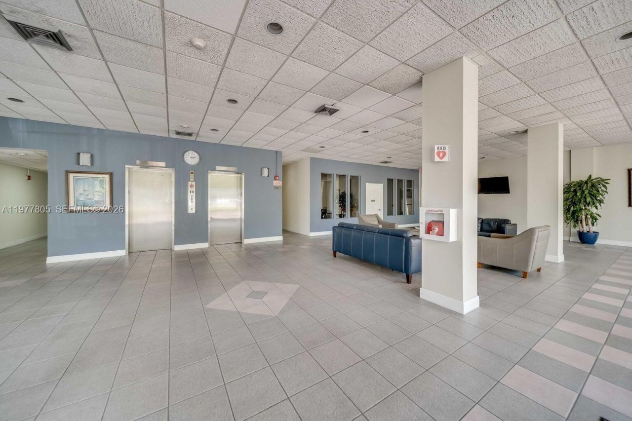 111 Golden Isles Dr , Unit G2, Hallandale Beach, FL 33009 Photo