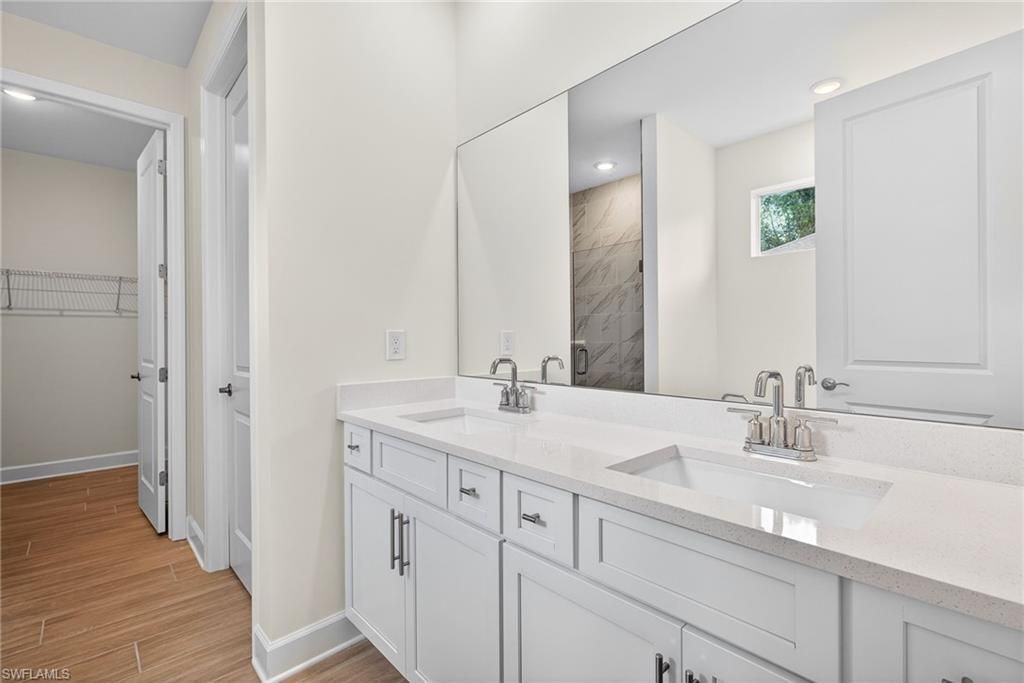 303 SE 1st Pl, Cape Coral, FL 33990 Photo