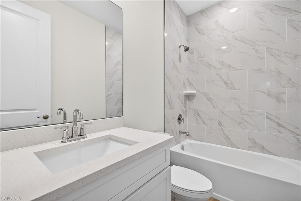 303 SE 1st Pl, Cape Coral, FL 33990 Photo