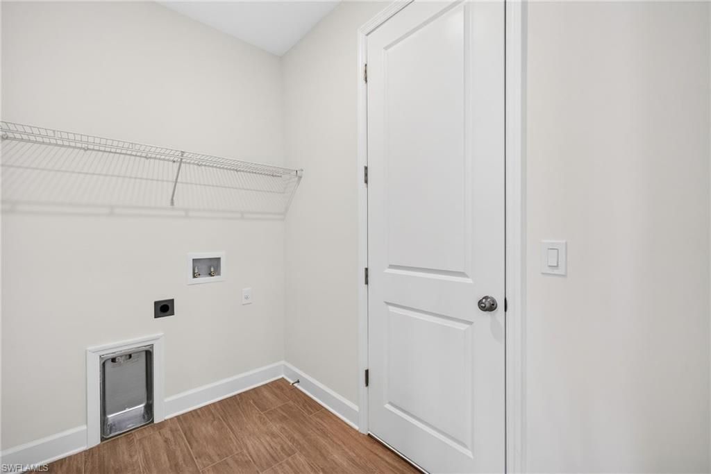 303 SE 1st Pl, Cape Coral, FL 33990 Photo