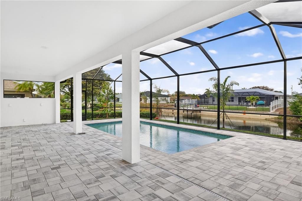 303 SE 1st Pl, Cape Coral, FL 33990 Photo