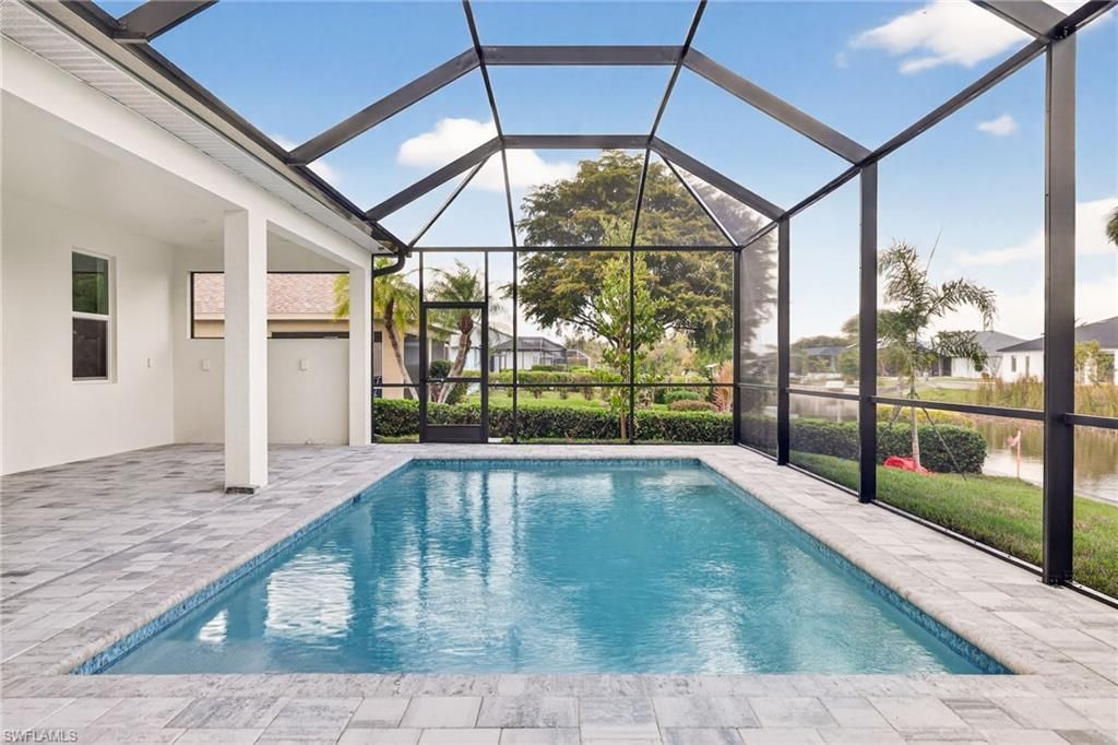 303 SE 1st Pl, Cape Coral, FL 33990 Photo