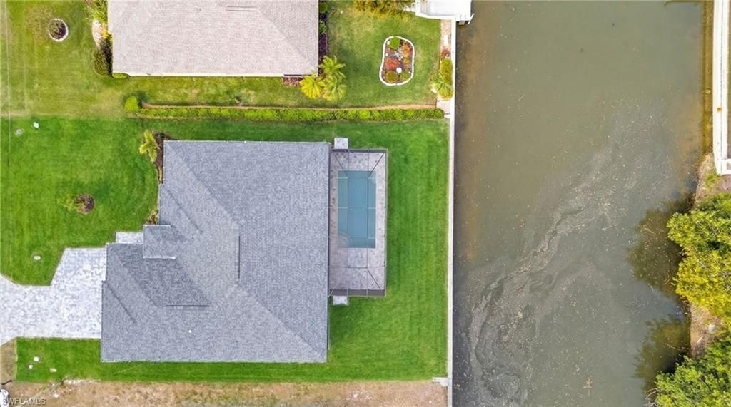 303 SE 1st Pl, Cape Coral, FL 33990 Photo