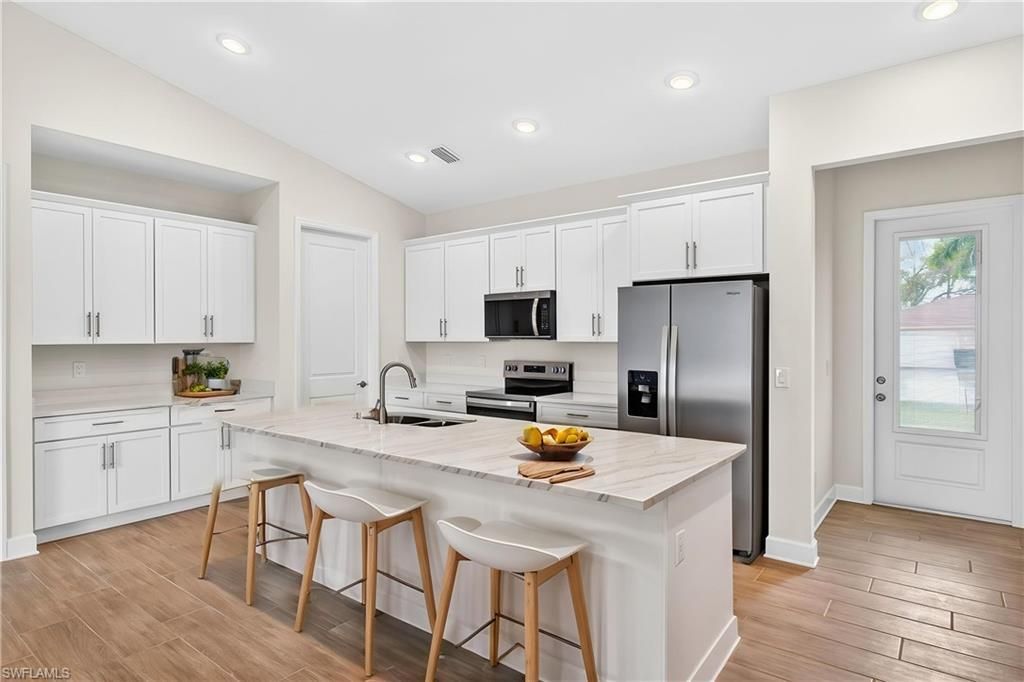 303 SE 1st Pl, Cape Coral, FL 33990 Photo