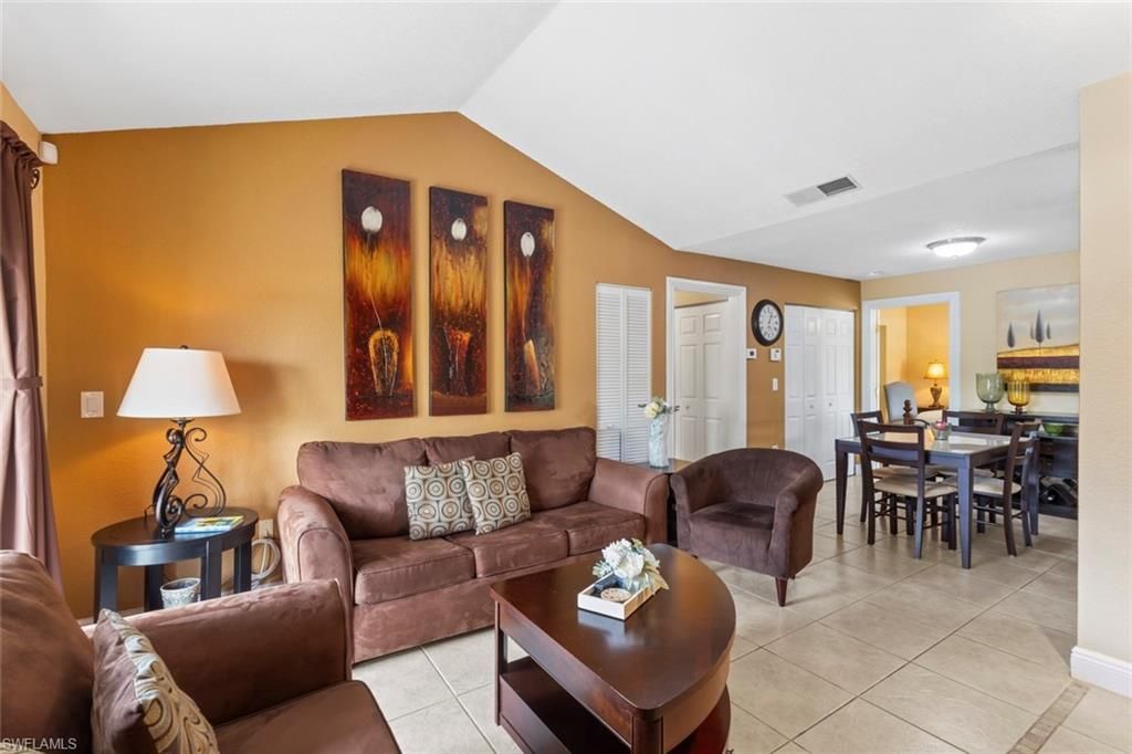 3405 Winkler Ave, Unit 204, Fort Myers, FL 33916 Photo