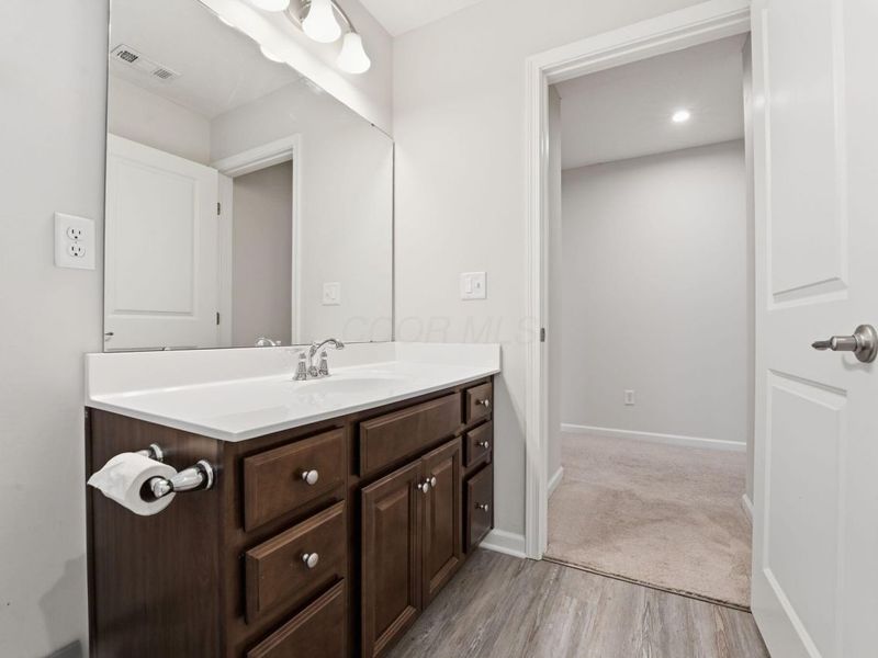 207 Haughton Lane, Lewis Center, OH 43035 Photo 38