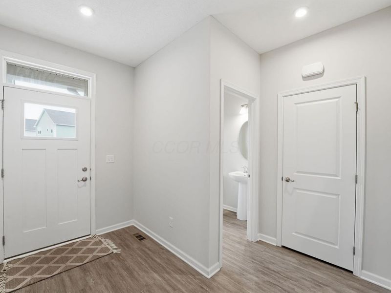 207 Haughton Lane, Lewis Center, OH 43035 Photo 5