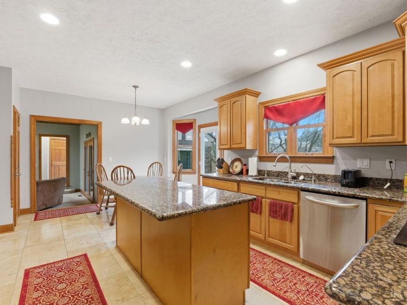 7075 Birch Creek Court, Middletown, OH 45044 Photo 14