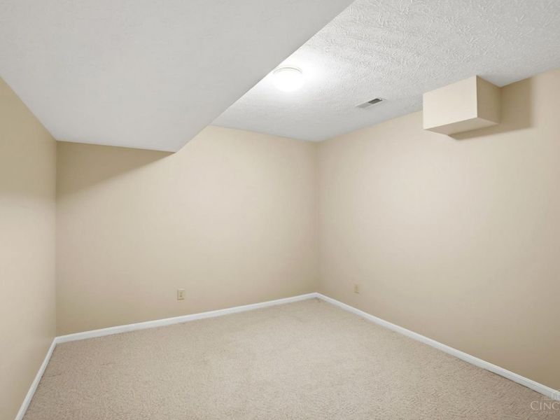 1413 Ashworth Court, Centerville, OH 45459 Photo 23