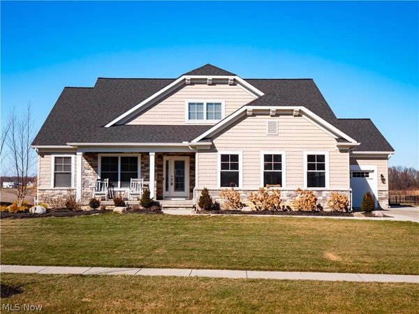 36626 West Shore Pkwy, North Ridgeville, OH 44039