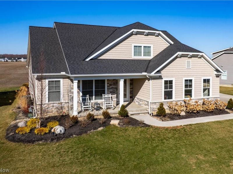 36626 West Shore Pkwy, North Ridgeville, OH 44039 Photo 2