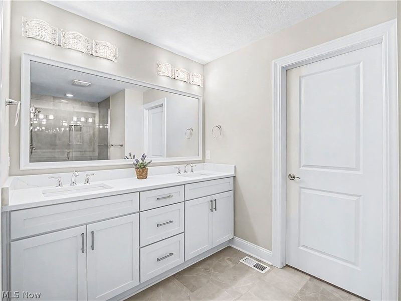 36626 West Shore Pkwy, North Ridgeville, OH 44039 Photo 25