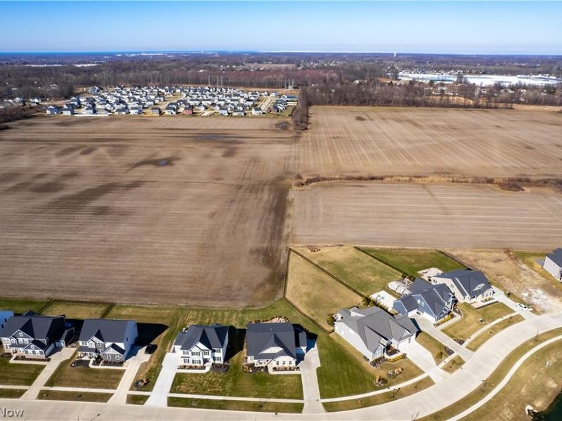 36626 West Shore Pkwy, North Ridgeville, OH 44039 Photo 3