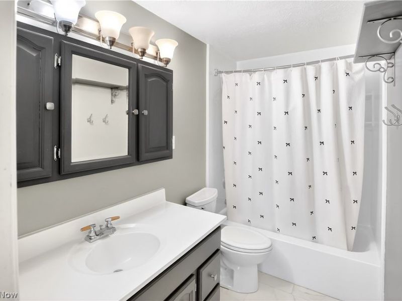 1480 Warren Road, Unit 708, Lakewood, OH 44107 Photo 15