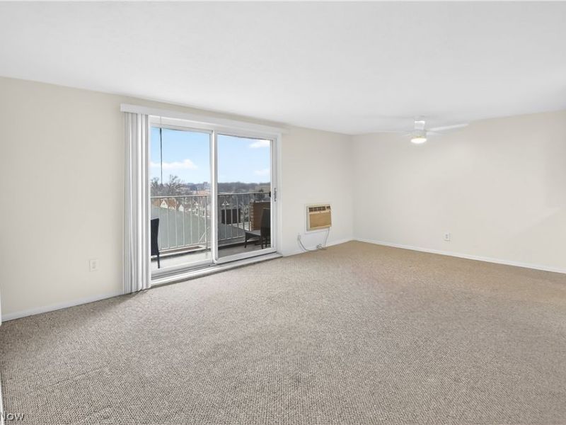 1480 Warren Road, Unit 708, Lakewood, OH 44107 Photo 2