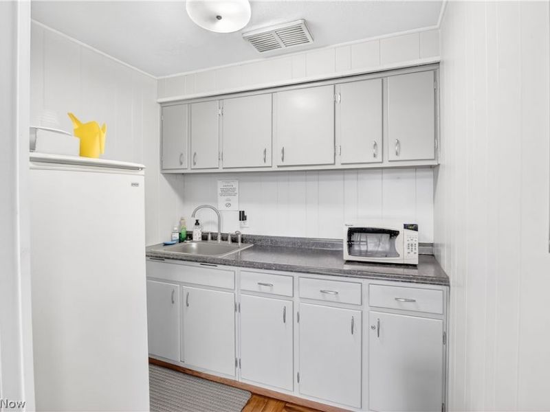 1480 Warren Road, Unit 708, Lakewood, OH 44107 Photo 22